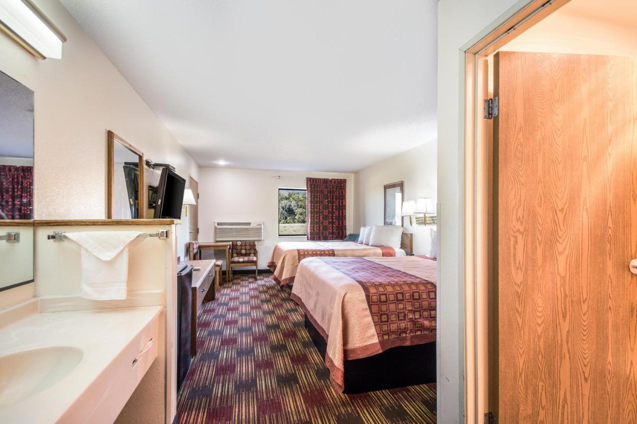 Americas Best Value Inn&Suites Harrisonville Exterior foto