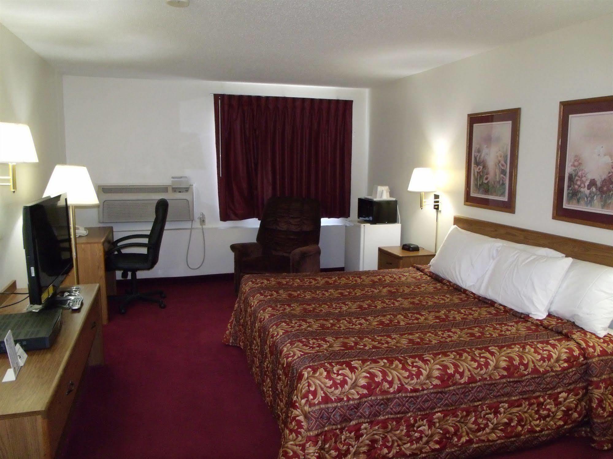 Americas Best Value Inn&Suites Harrisonville Habitación foto